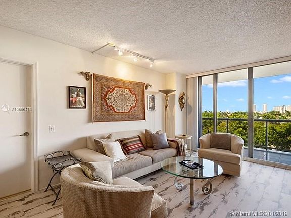 4th image of 3640 Yacht Club Dr APT 402