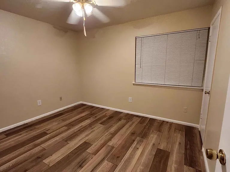 4329 Loire Dr — Photo 9