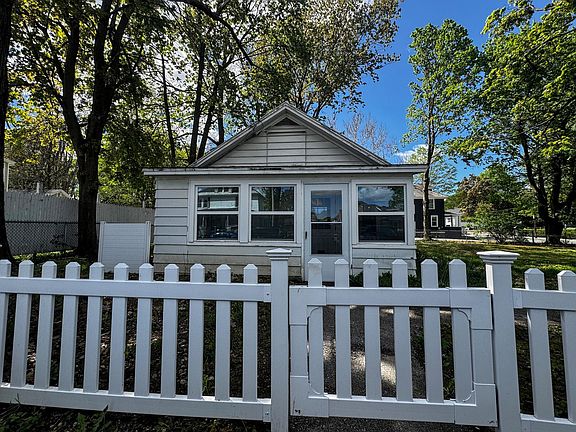 2nd image of 99 Coolidge Avenue