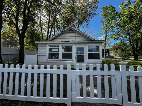 99 Coolidge Avenue, Bennington, VT 05201