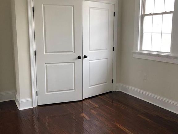4th image of 2110 Amelia St #2110