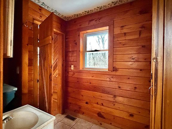 15th image of this home