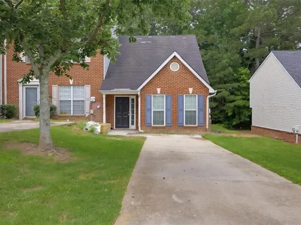 1324 Hollenbeck Ln, Riverdale, GA 30296