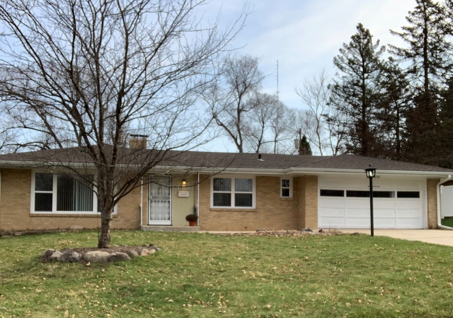 3606 Belvoir Dr, Rockford, IL 61107 | Zillow