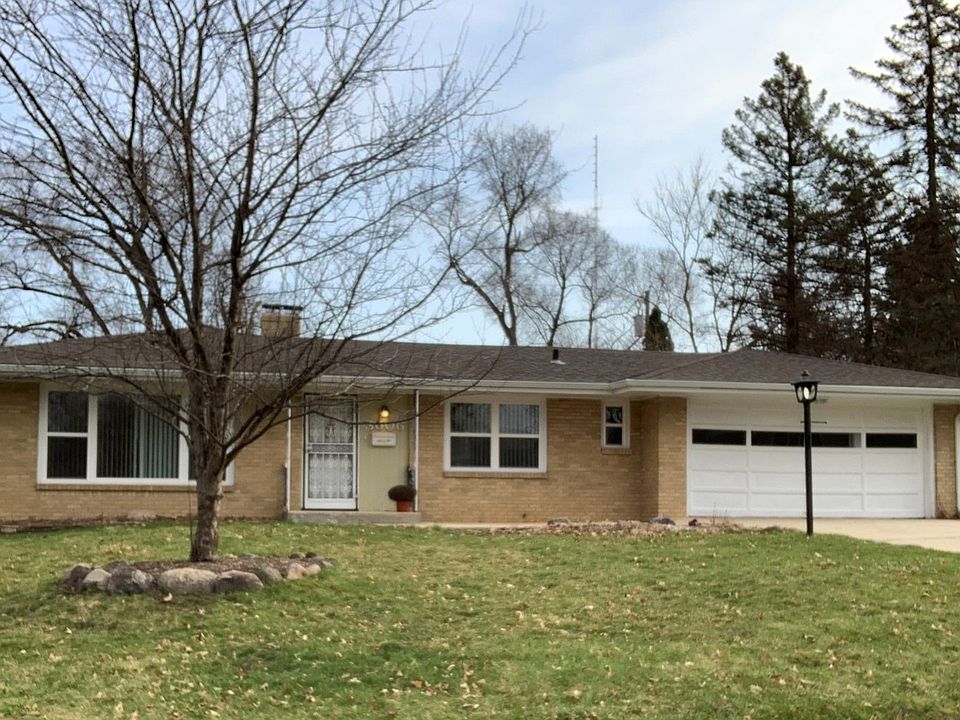 3606 Belvoir Dr, Rockford, IL 61107 | Zillow