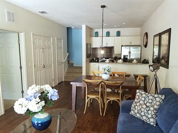 3rd image of 5352 Diplomat Ct #102
