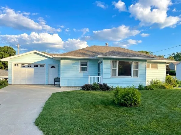 210 Birch St, Audubon, IA 50025
