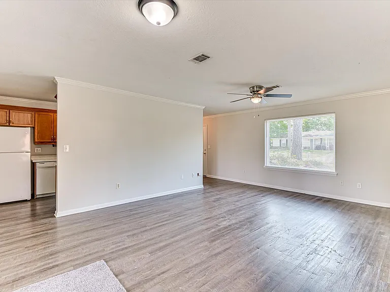 4116 Melrose Dr — Photo 10