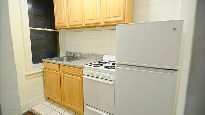 Rented by Park Property Advisors | media 22