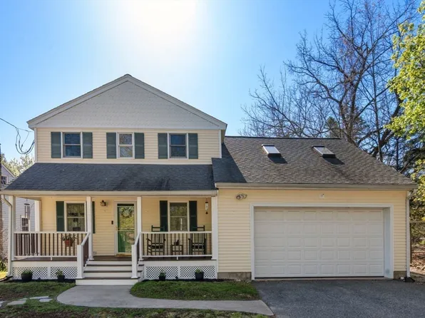 8 Alfred Pl, Woburn, MA 01801