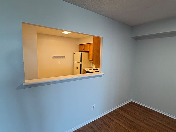 4th image of 1880 Valley Farm Rd #1132