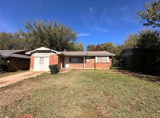 813 Rolling Meadows Blvd, Midwest City, OK 73110