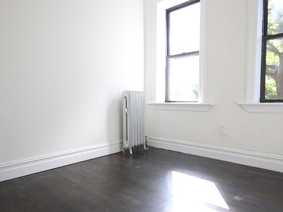 5th image of 1045 Union St #4GF