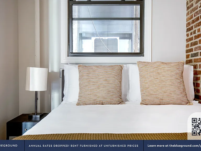 434 W 52nd St #5 — Photo 13