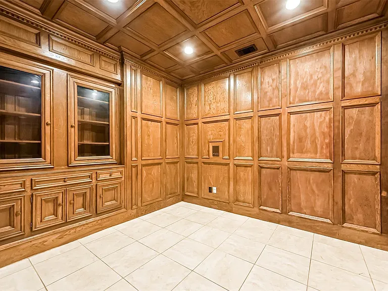 1410 Osborne Dr — Photo 19