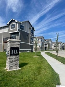 5402 S 207th Ct, Elkhorn, NE, 68022