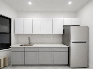 776 4th Ave #2R, Brooklyn, NY 11232