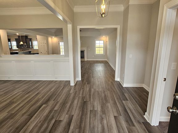 4th image of 3433 Stockport Drive