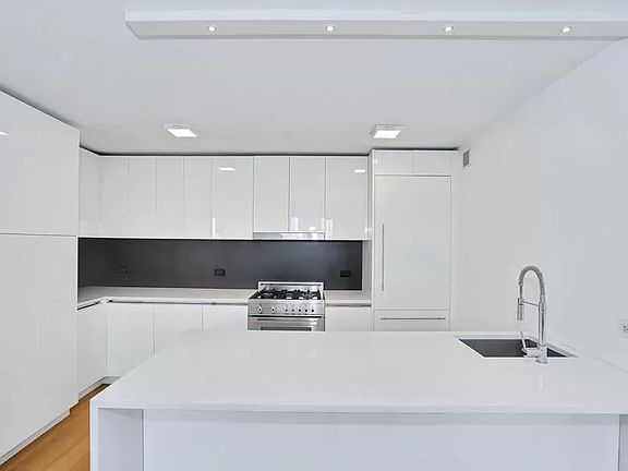 2nd image of 301 W 53rd St