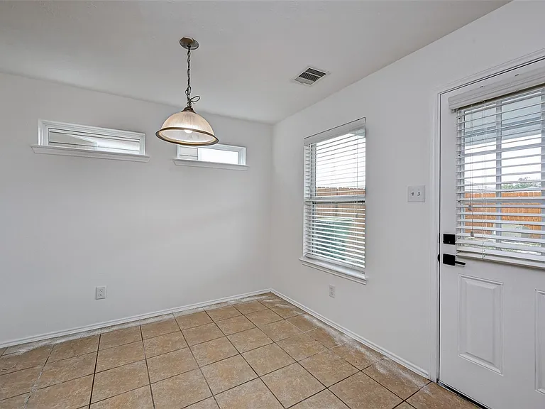 6906 Anson Point Ln — Photo 9