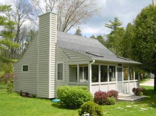 N1421 Apple Tree Ln, Oostburg, WI 53070