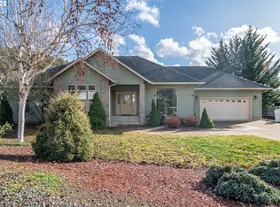 1737 NE Shale Ct, Roseburg, OR 97470