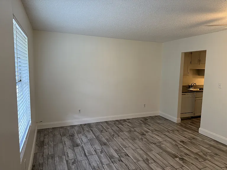 Malibu Gardens 8028-A Stark Avenue, Pensacola, FL — Photo 7