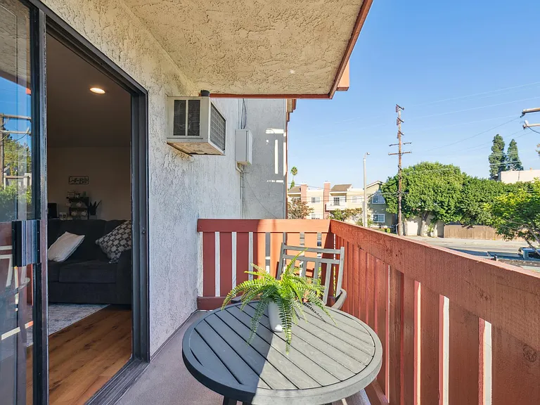 4591 Orange Ave — Photo 8