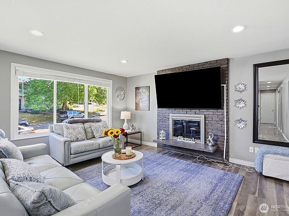 5th image of 13305 115th Avenue NE