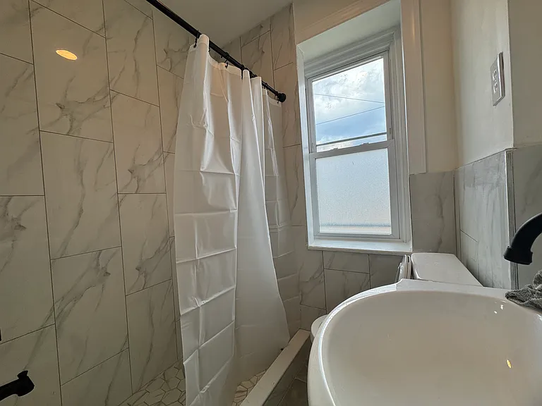 7322-24 Frankford Ave #2R — Photo 5