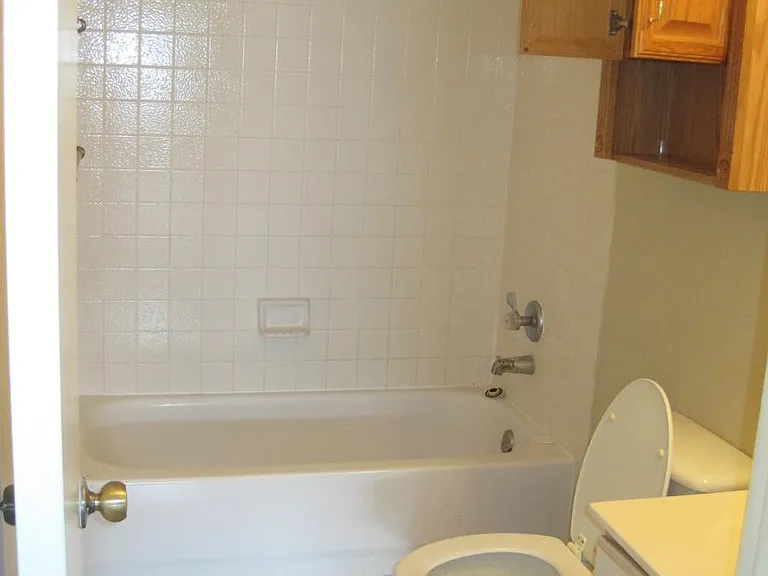 4906 Kenton Lake — Photo 15