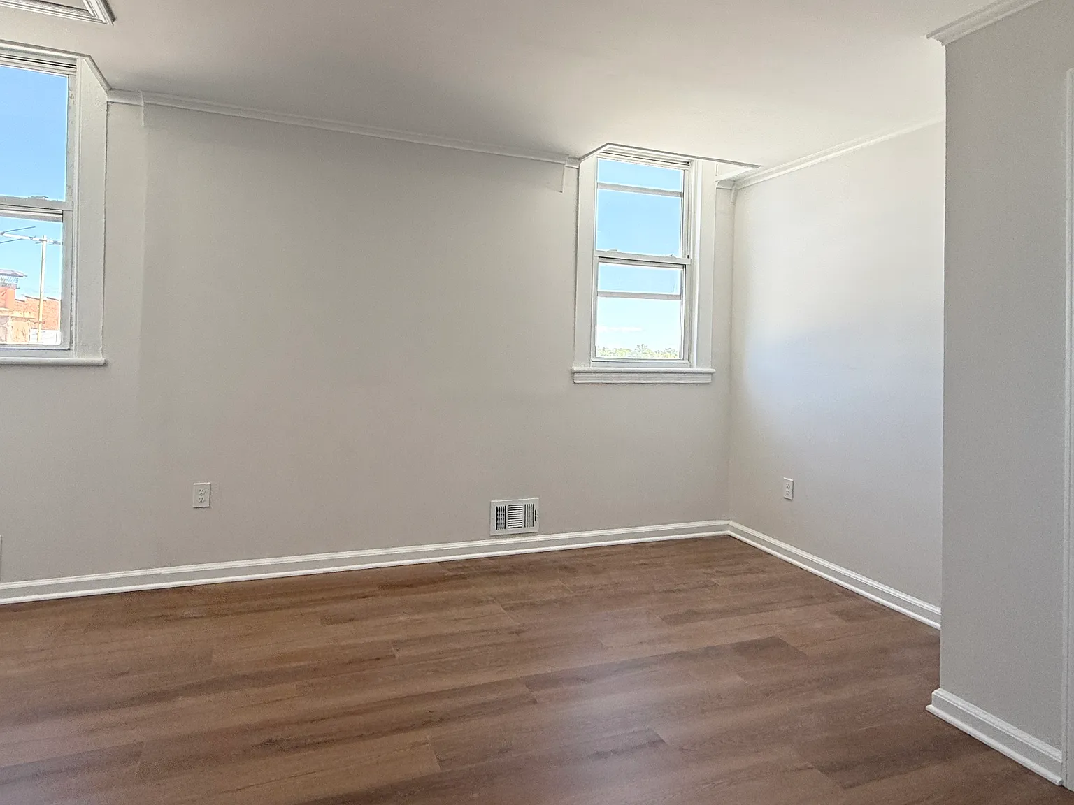 2 bed, $2,500 — Photo 4