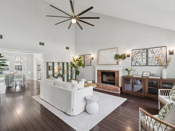 1701 Cranbrook Dr, Charleston, SC 29414