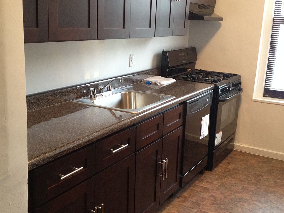 2nd image of 111 Union Ave