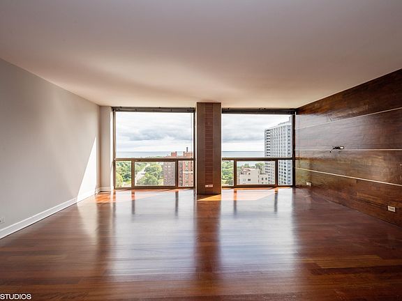 2nd image of 4343 N Clarendon Ave APT 2202
