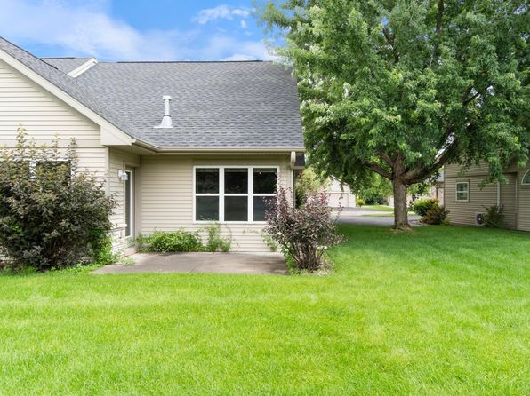 700 Leroy Ln APT 30, River Falls, WI 54022