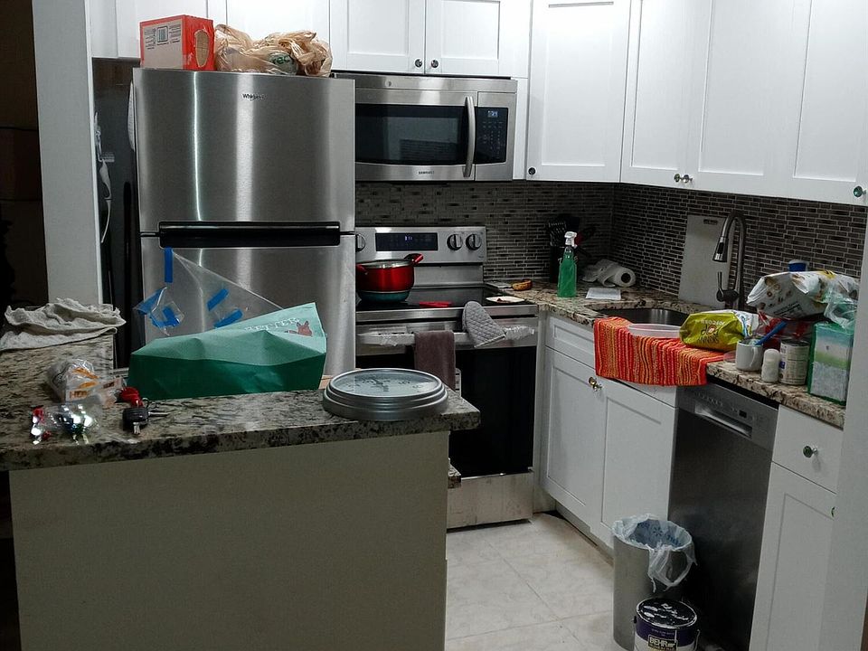 1st image of 212 Camden I