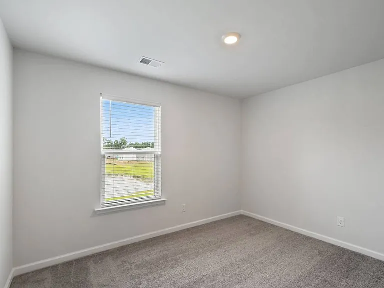56 Cedar View Cir — Photo 8