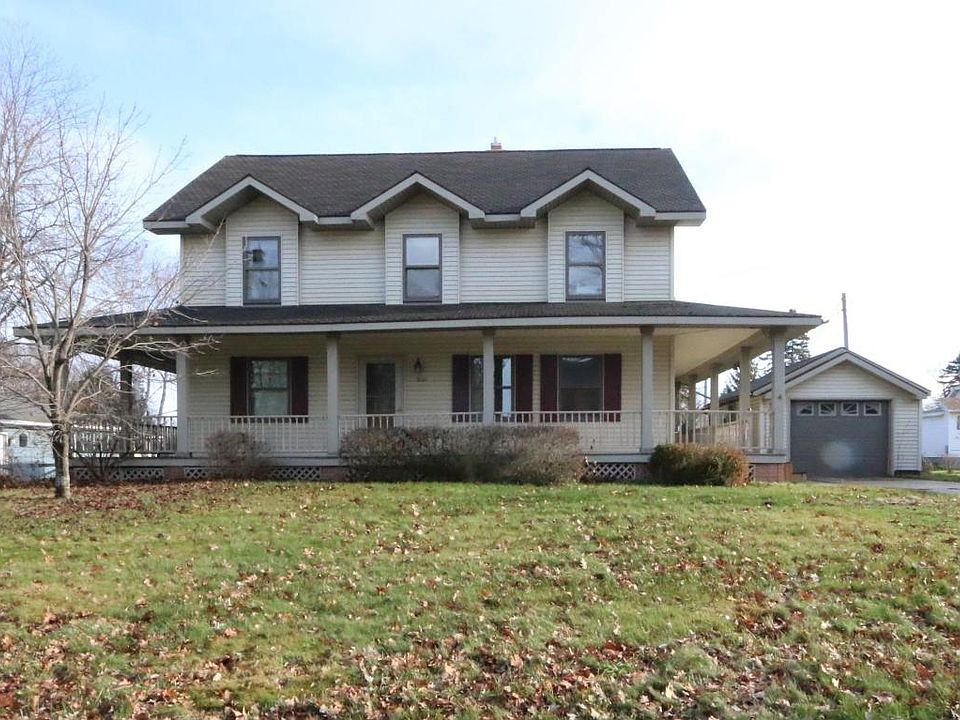 1st image of 905 Ryan Ave