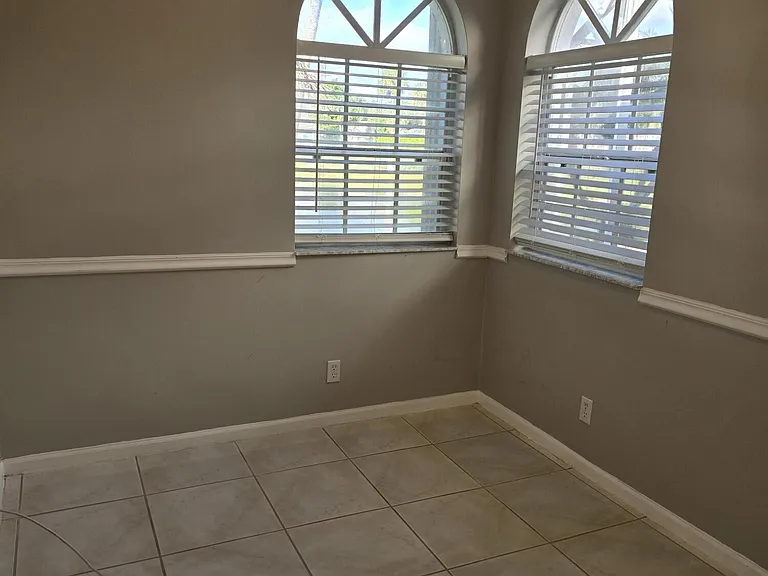 6179 Bear Creek Ct — Photo 25