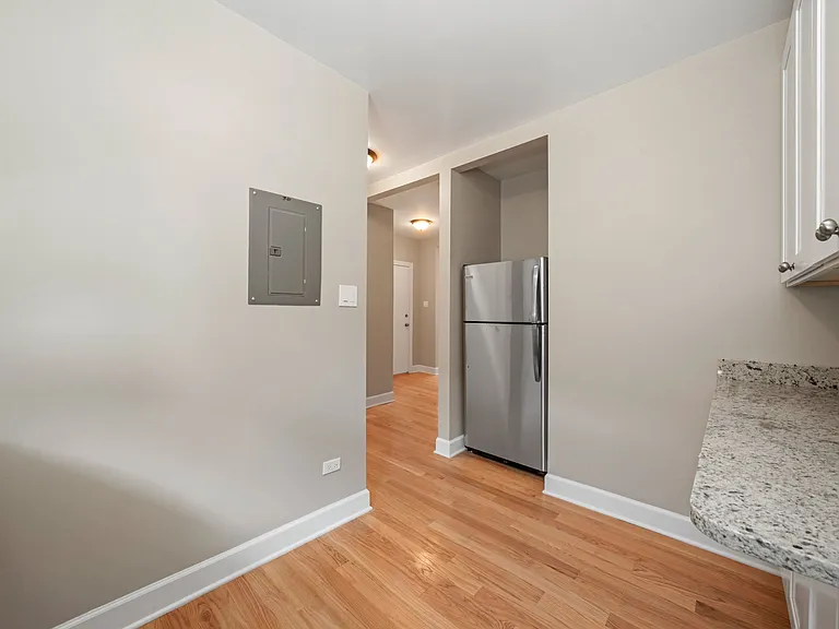 1921 Grove Ave #16 — Photo 5