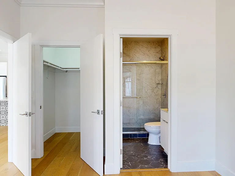 1305 Lombard St #1 — Photo 17