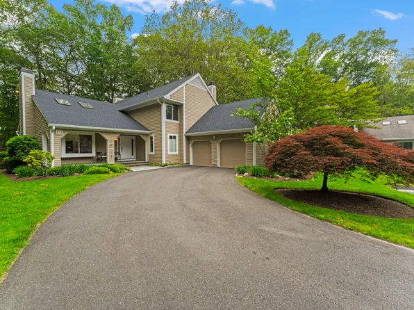 12 Alfred Lane, Stamford, CT 06902