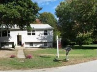 100 Starr Ave, Tewksbury, MA 01876