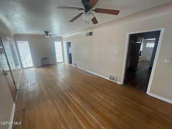 3rd image of 4017 Bliss Ave