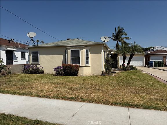 2nd image of 323 Elm Ave