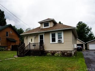 921 N Hemlock St, Ironwood, MI 49938