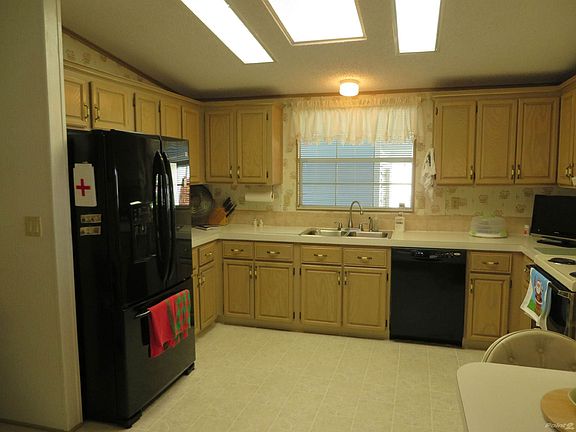 big kitchen