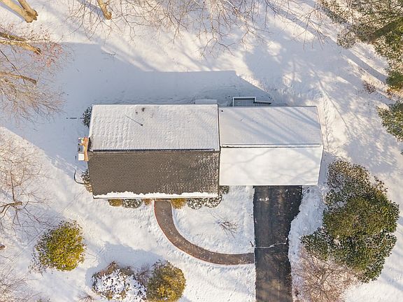 4th image of 18 Mason Drive