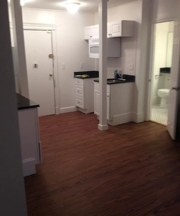 64 Hemenway St #6